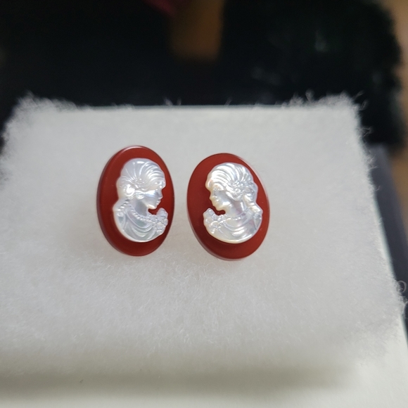 AuthenticRedAgateCameoEarrings - Picture 13 of 14